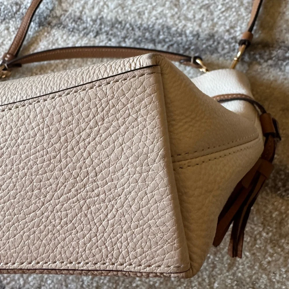 Coach Ivory and Tan Crossbody Bag - Picture 7 of 15